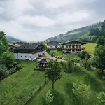 Wolfbachgut 木屋 *